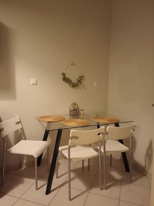Central Artistic 2-Bedroom Apartment 79Sqm Tripoli Exteriör bild